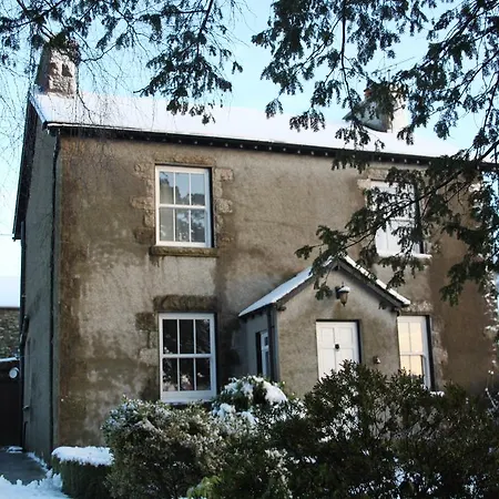 Ellenboro House בית הארחה