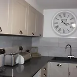 Ellenboro House Гостевой дом 4*